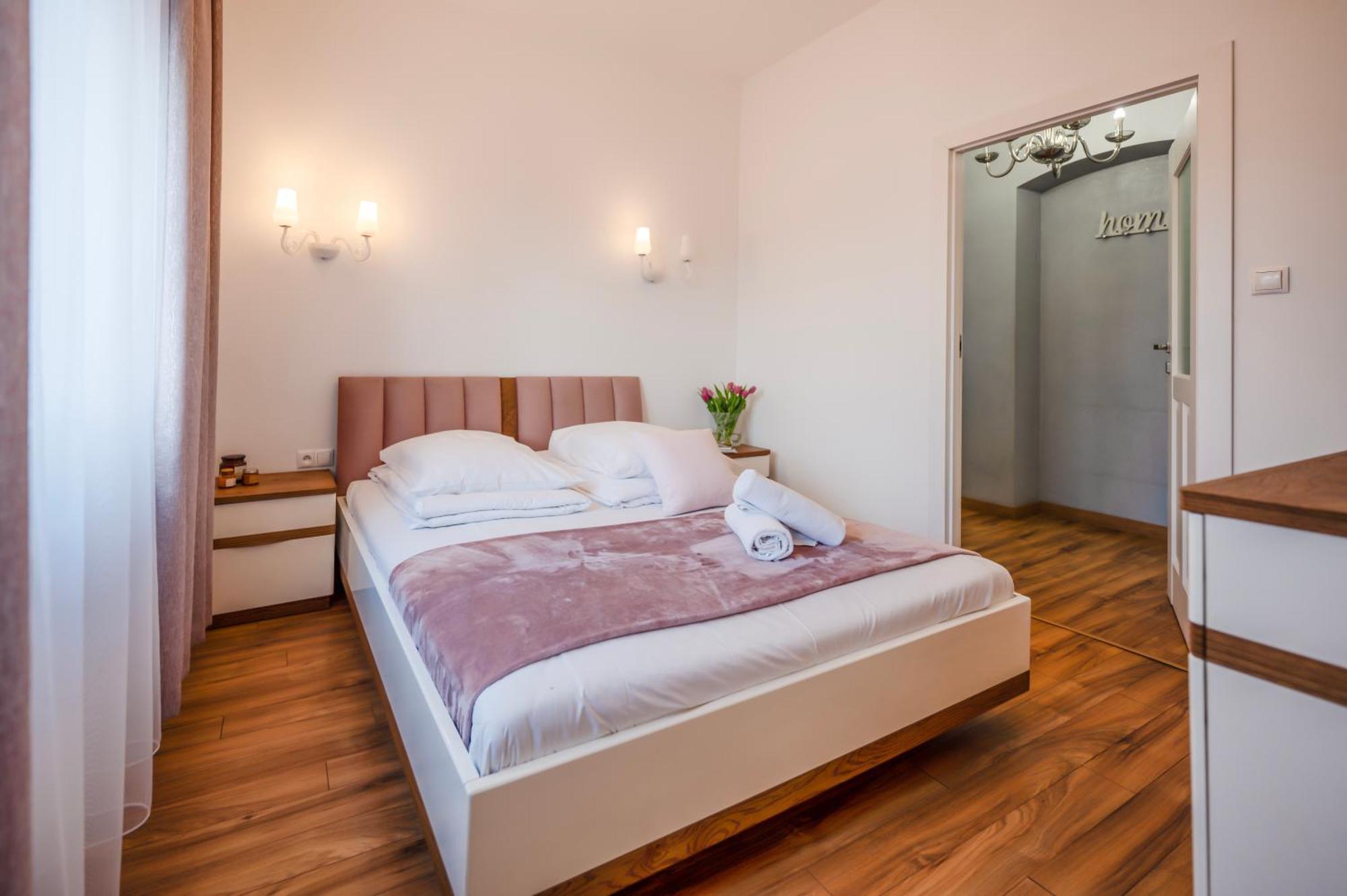 Florencja Parking Gratis Moxy Te&Am Cracow Kraków Zewnętrze zdjęcie